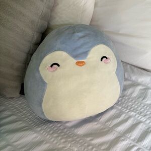 Large penguin squishamallow